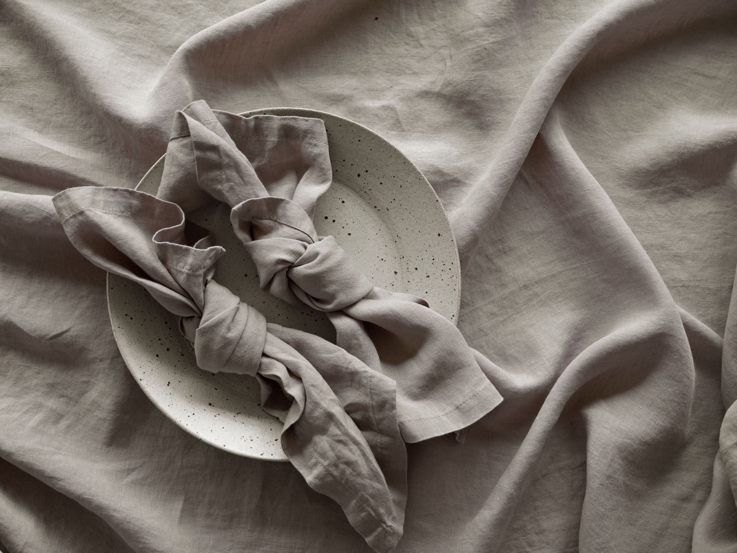 Hørdug NATURAL BEIGE(150x270 cm) & 6 servietter